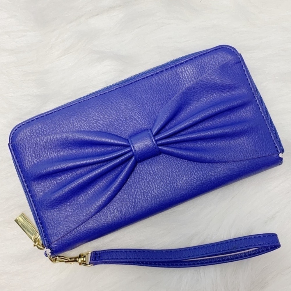 Blue Bow Zippy Wallet - Picture 1 of 4